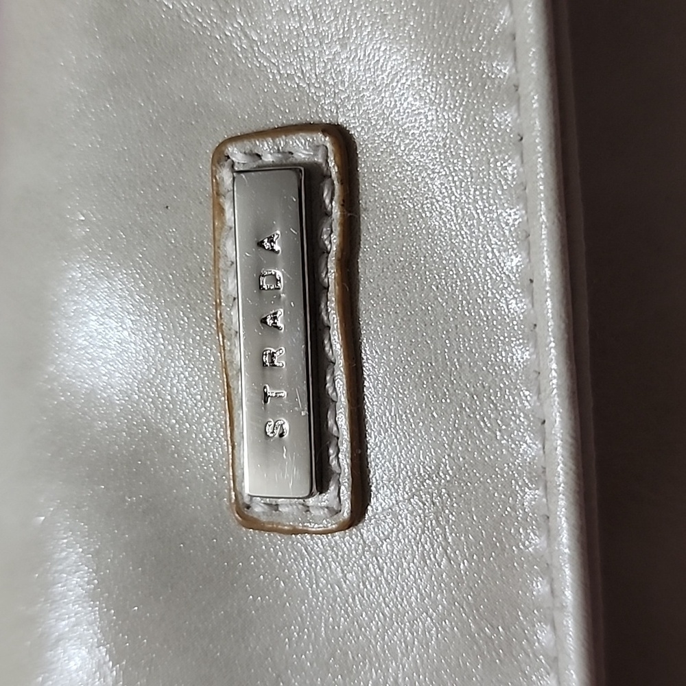 Strada Elegant Cream Shoulder Bag - Picture 6 of 6